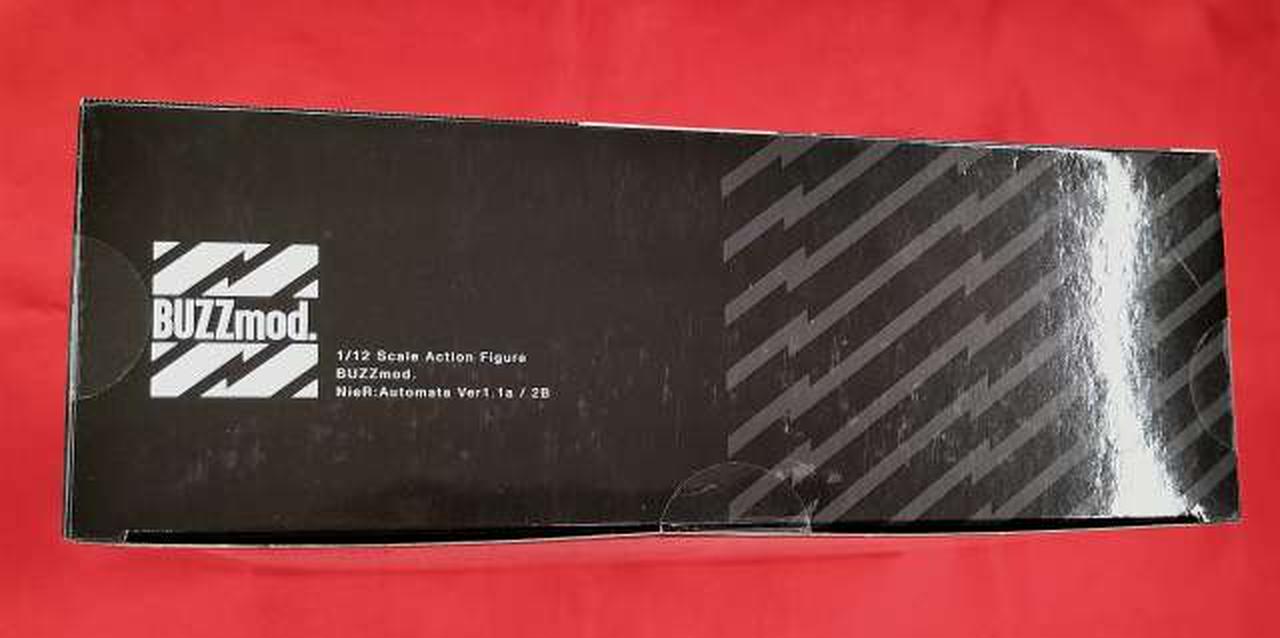 多少の箱傷みあり