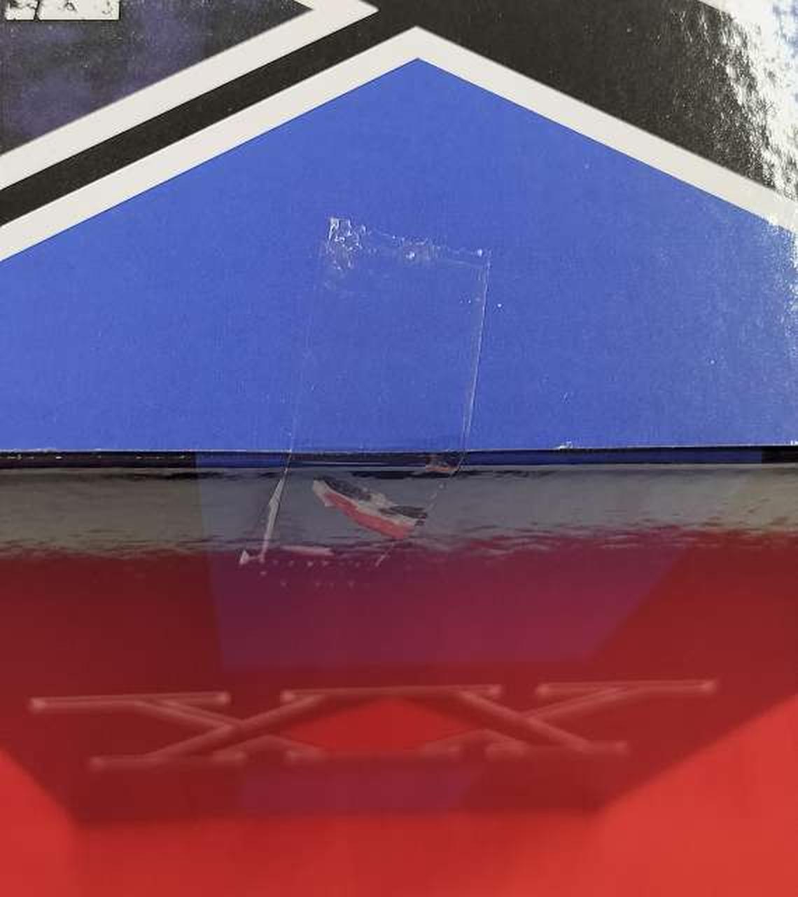 テープ二重貼りあり