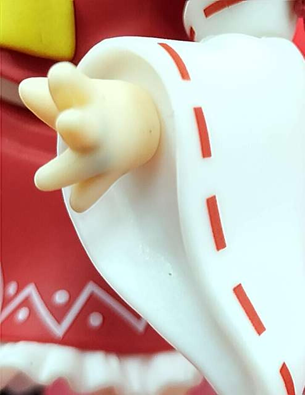 手部分一部汚れあり