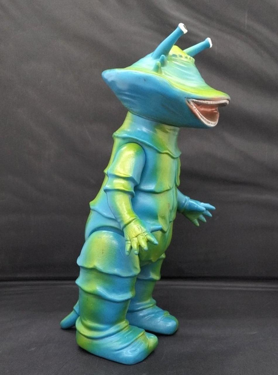新品未開封 ブルマァク ブルマァクの怪獣シリーズ カネゴンゴールド 11月4日(月・祝)より販売開始】【ブルマァク】カネゴン(ゴールド