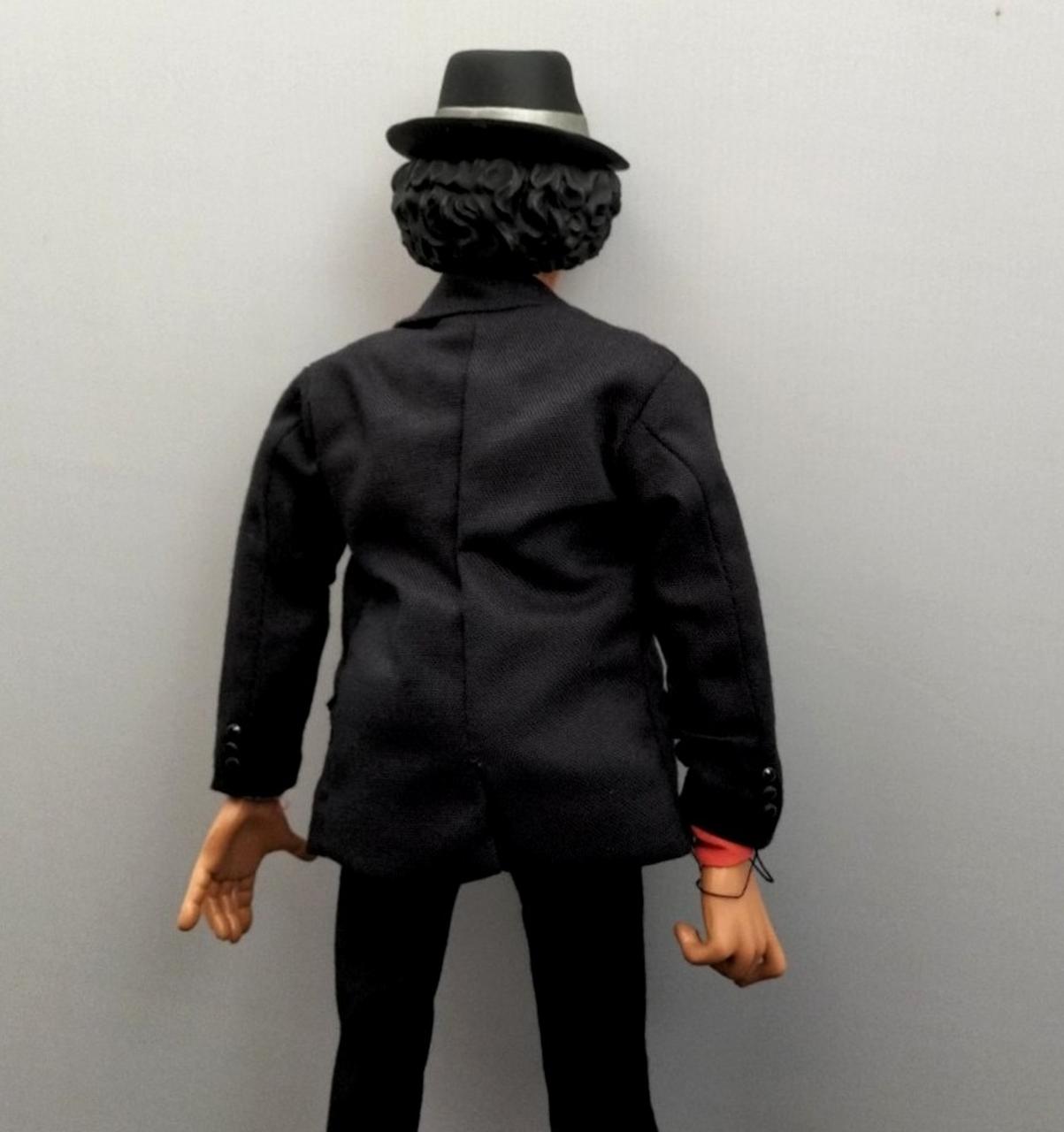 メディコム トイ(MEDI COM TOY)|松田優作as工藤俊作 黒スーツ(赤