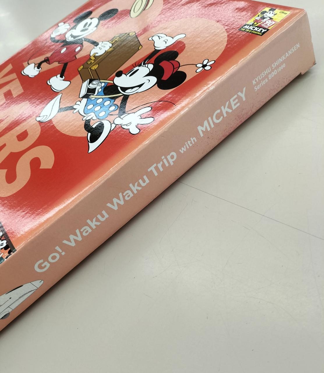 箱色あせ、傷みあり