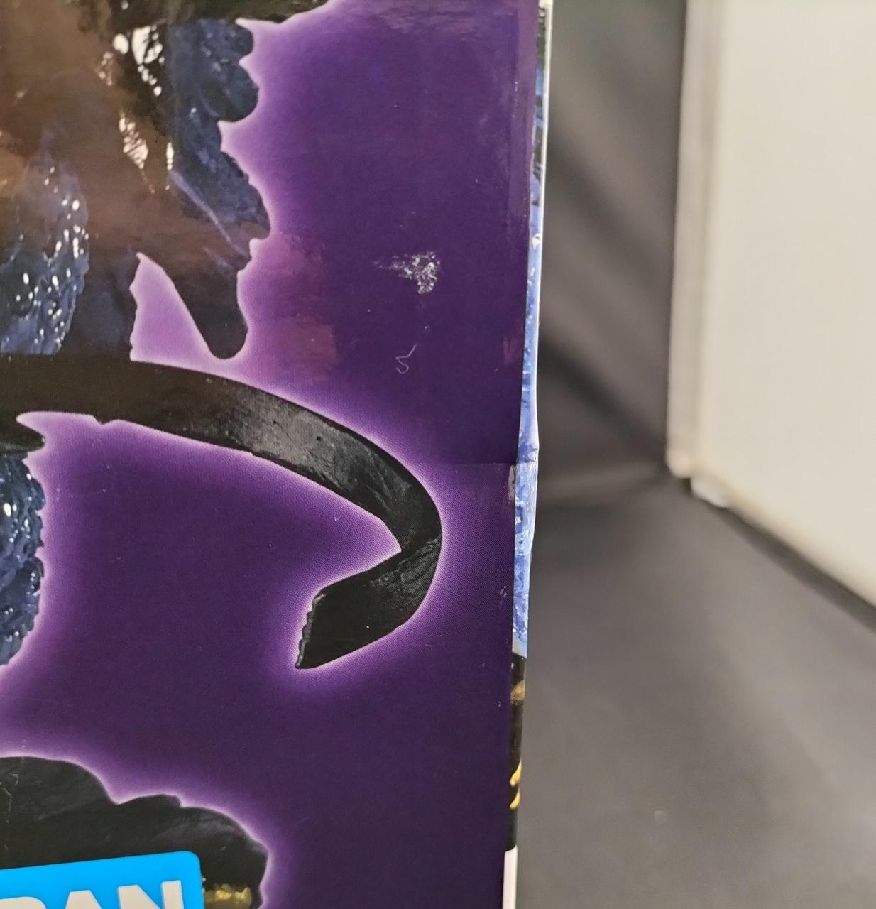 箱にへこみあります