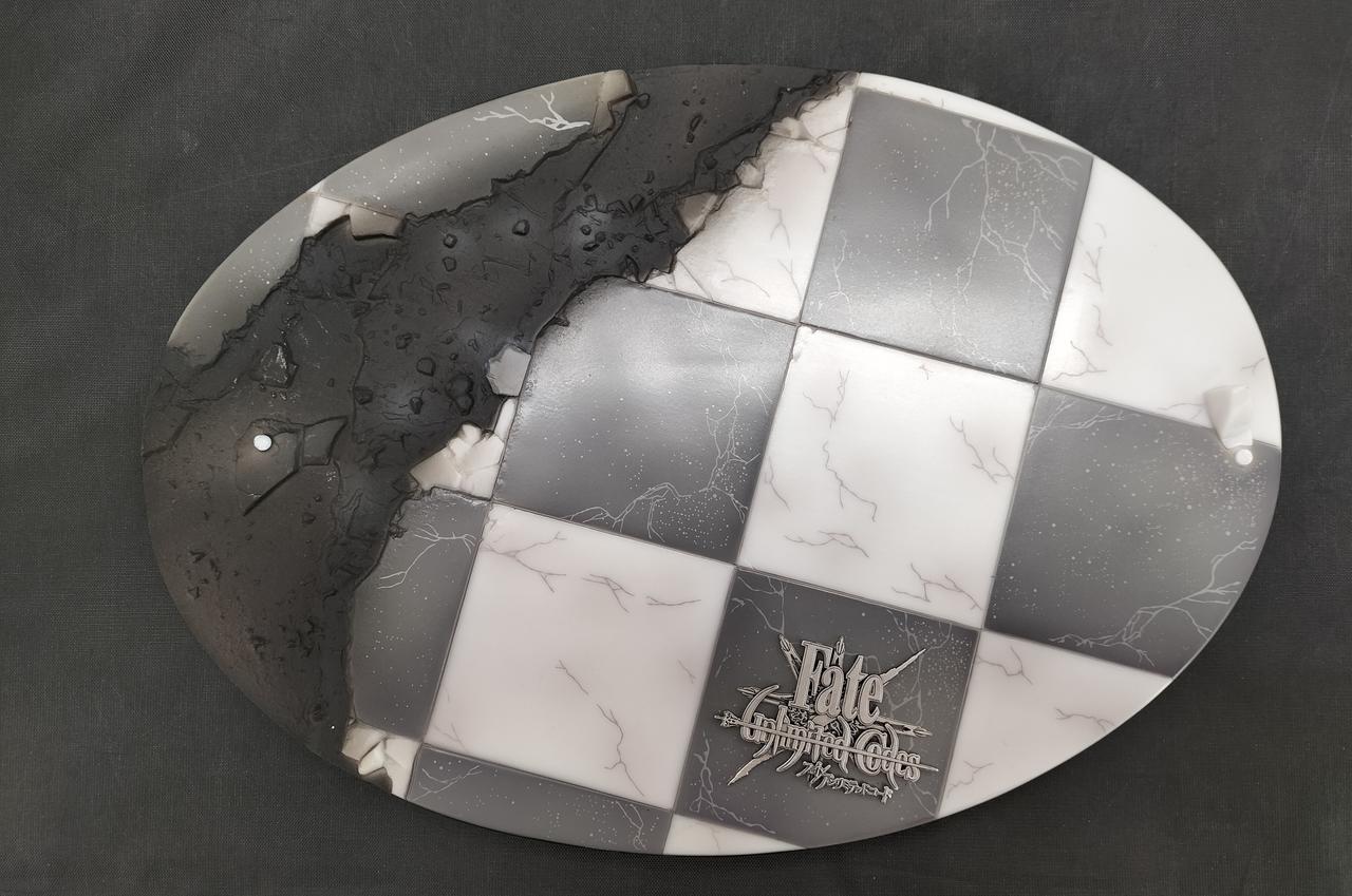 台座差し込み部分折れています。