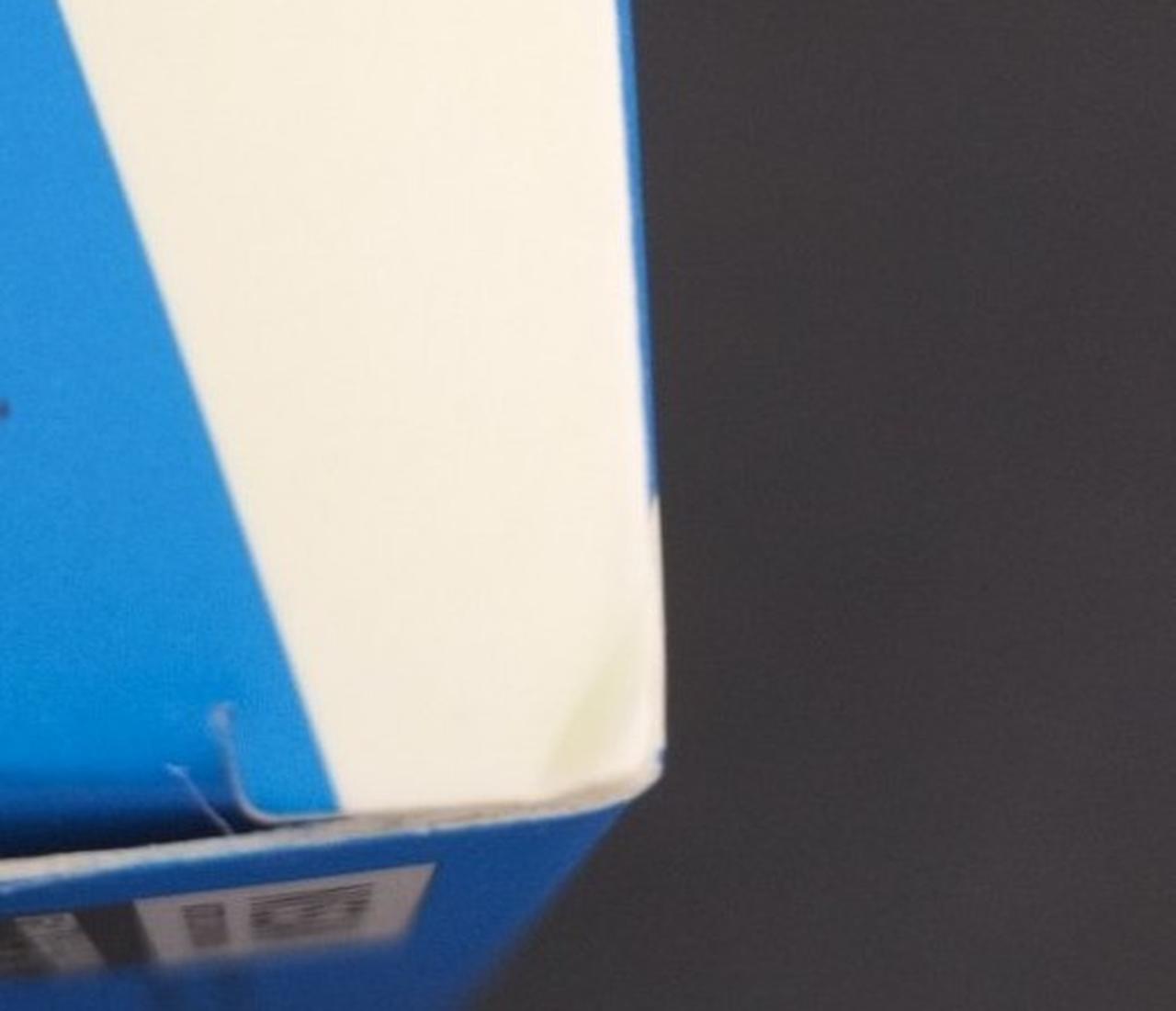 箱に折れあります。