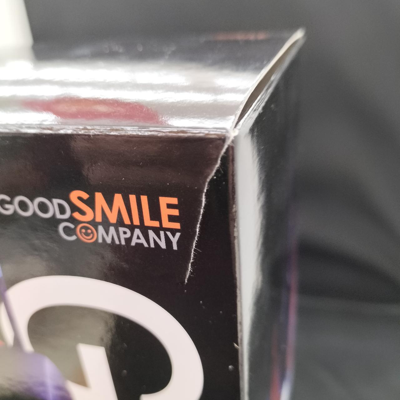 箱に破れあります