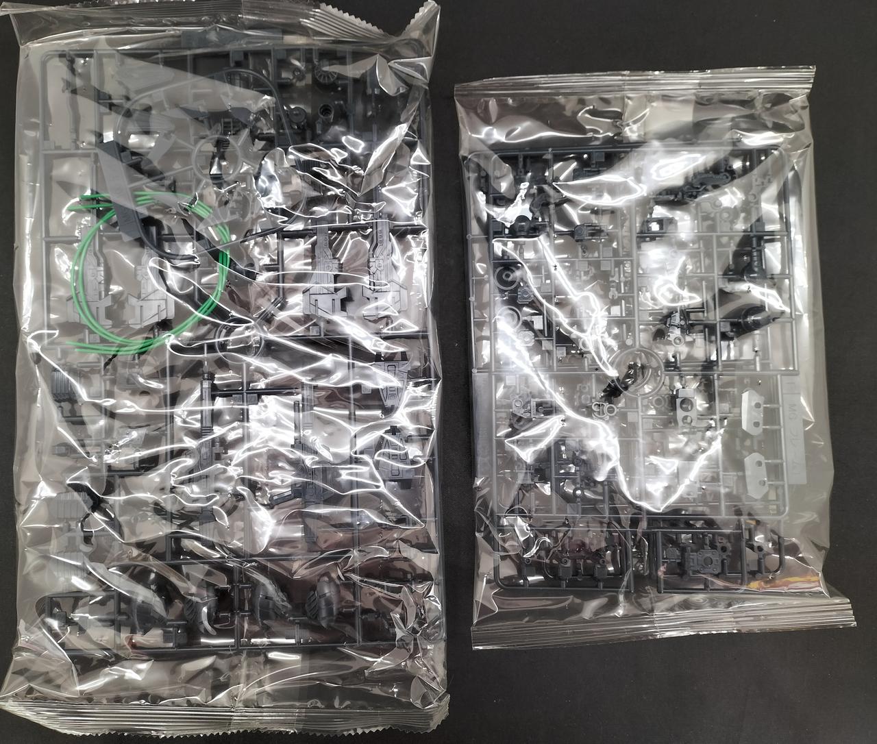 Eパーツ、Fパーツ×2、リード線