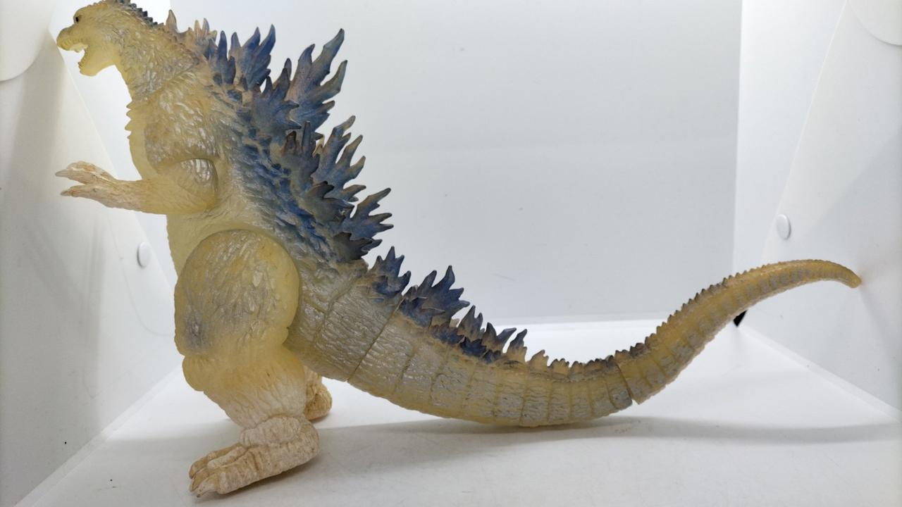 BANDAI『ゴジラ2004 ソフビ(劇場限定版)』（一般販売なし） 136134-40-