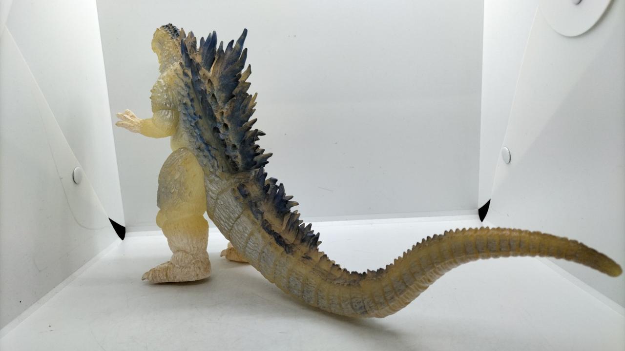 BANDAI『ゴジラ2004 ソフビ(劇場限定版)』（一般販売なし） BANDAI『ゴジラ2004 ソフビ(劇場限定版)』（一般販売なし