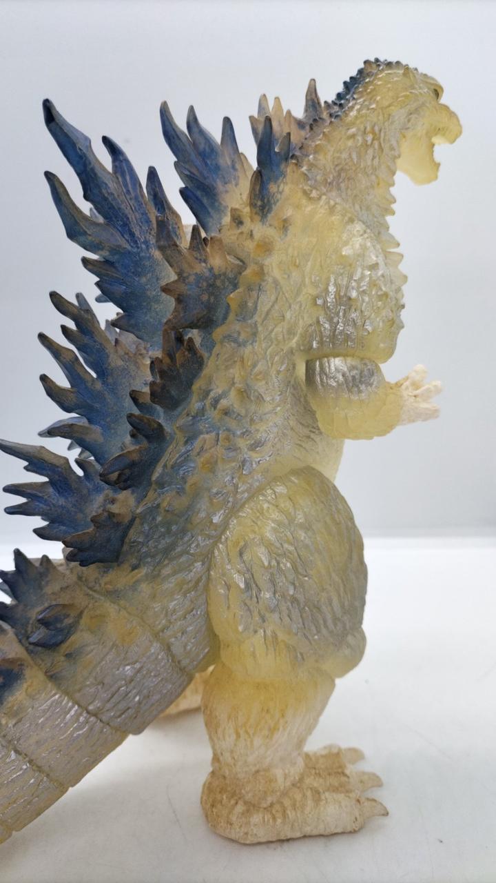 BANDAI『ゴジラ2003 ソフビ(劇場限定版)』一般販売なし BANDAI『ゴジラ2003 ソフビ(劇場限定版)』一般販売なし - メルカリ