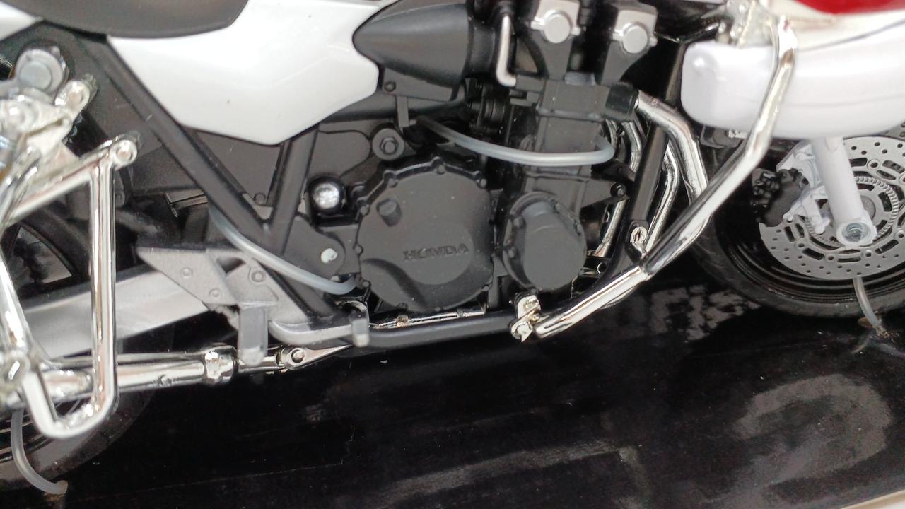 アオシマ|CB1300P(白バイ)|HARDOFFオフモール（オフモ）|2080290000114568