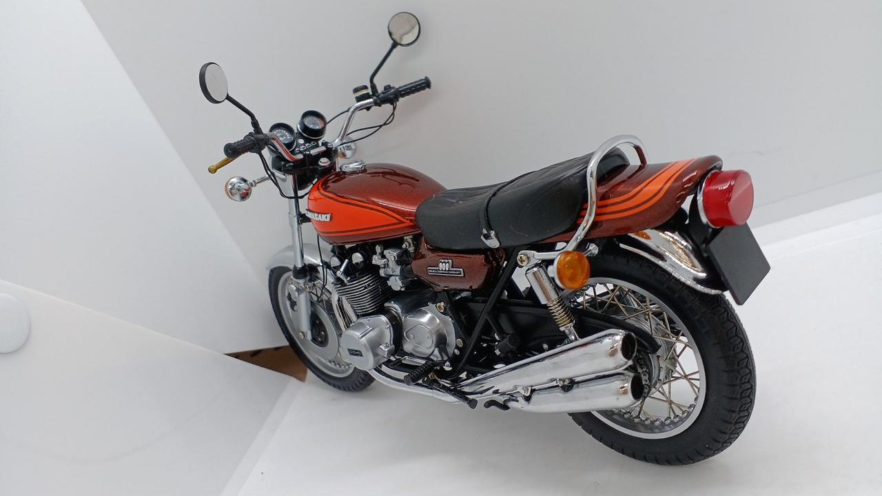 ミニチャンプス(MINICHAMPS)|カワサキ Z1 900|【ハードオフ公式通販