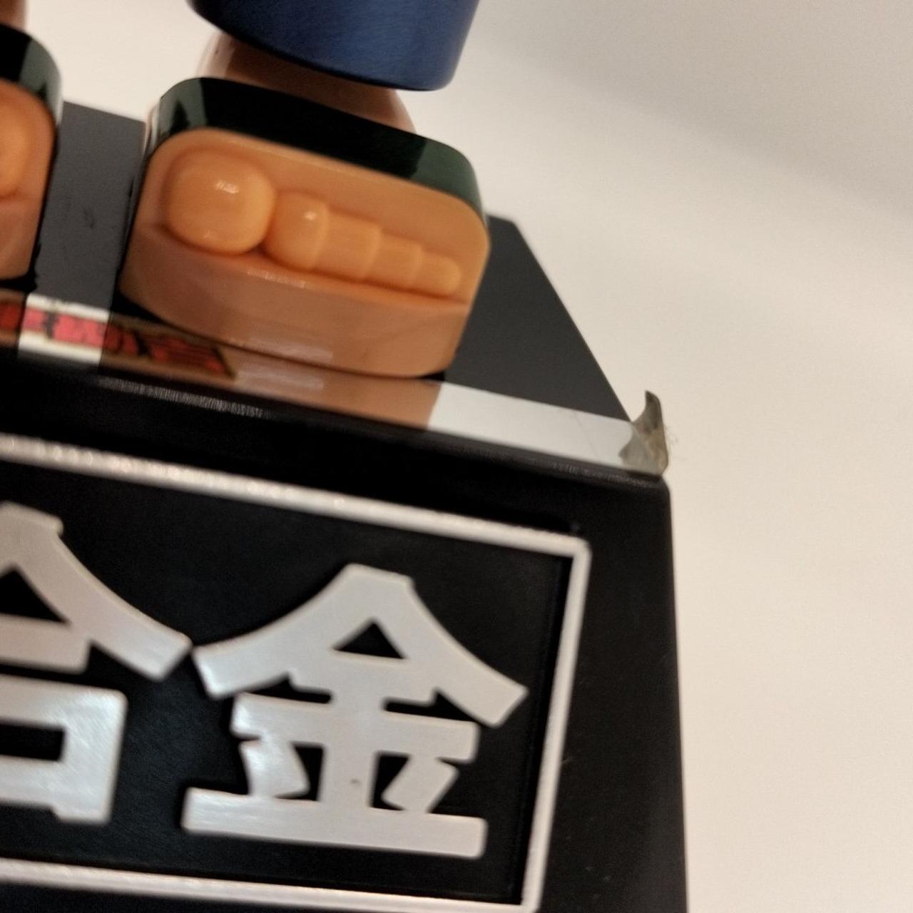 シールめくれあり