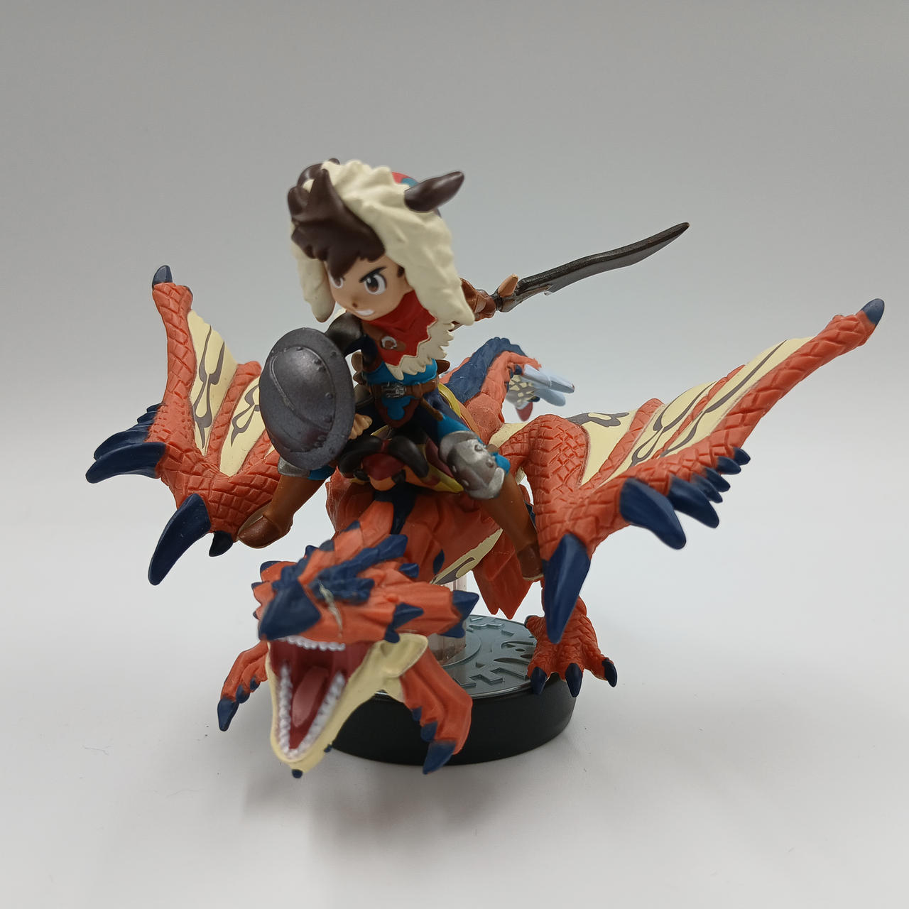 amiibo 隻眼のリオレウス＆ライダー(男の子) NINTENDO / 任天堂|AMIIBO 隻眼のリオレウス&男の子ライダー|【ハード