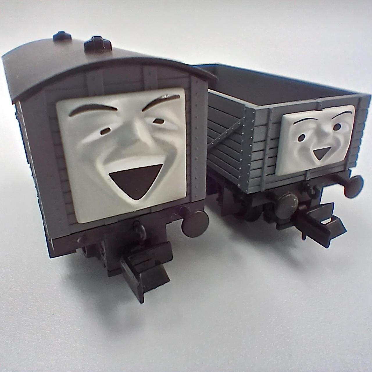 いじわる貨車2両