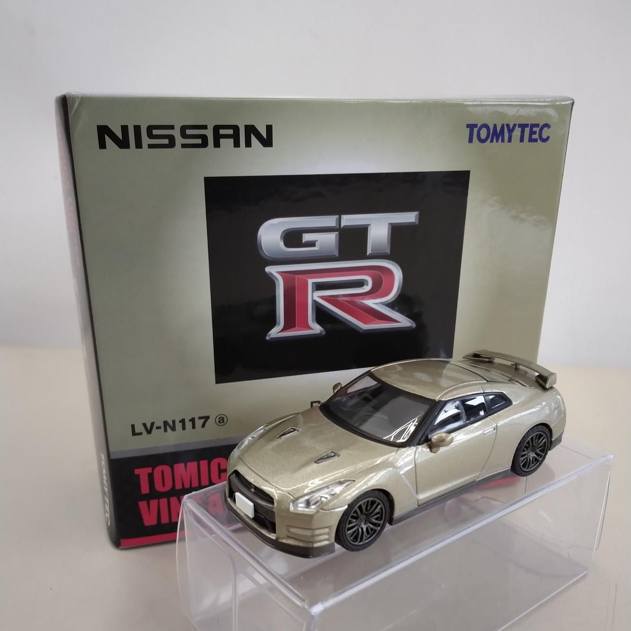 透明ケースは撮影用のものです