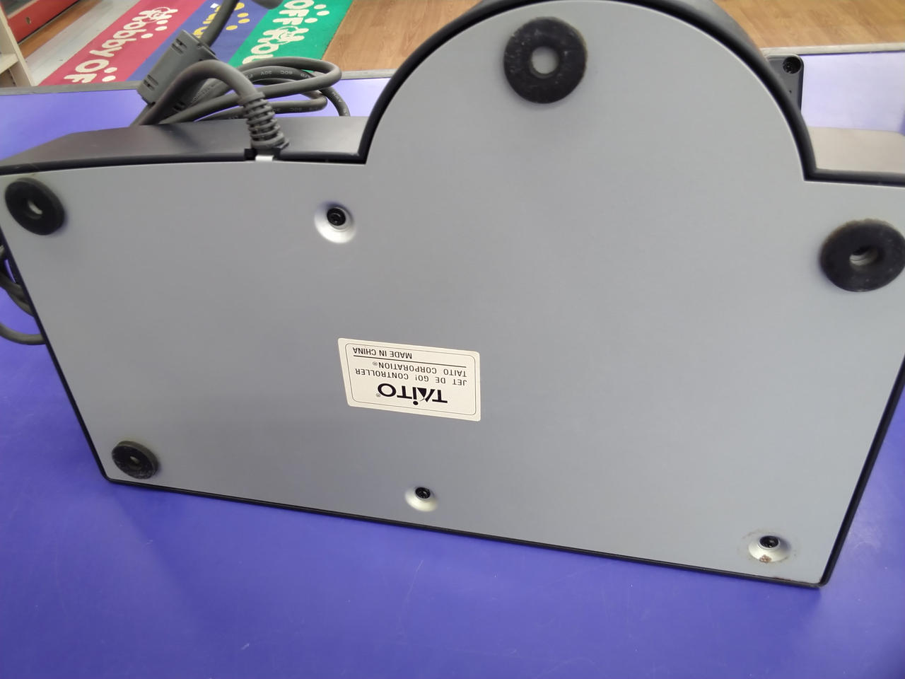 裏面防振ゴム１コ欠品