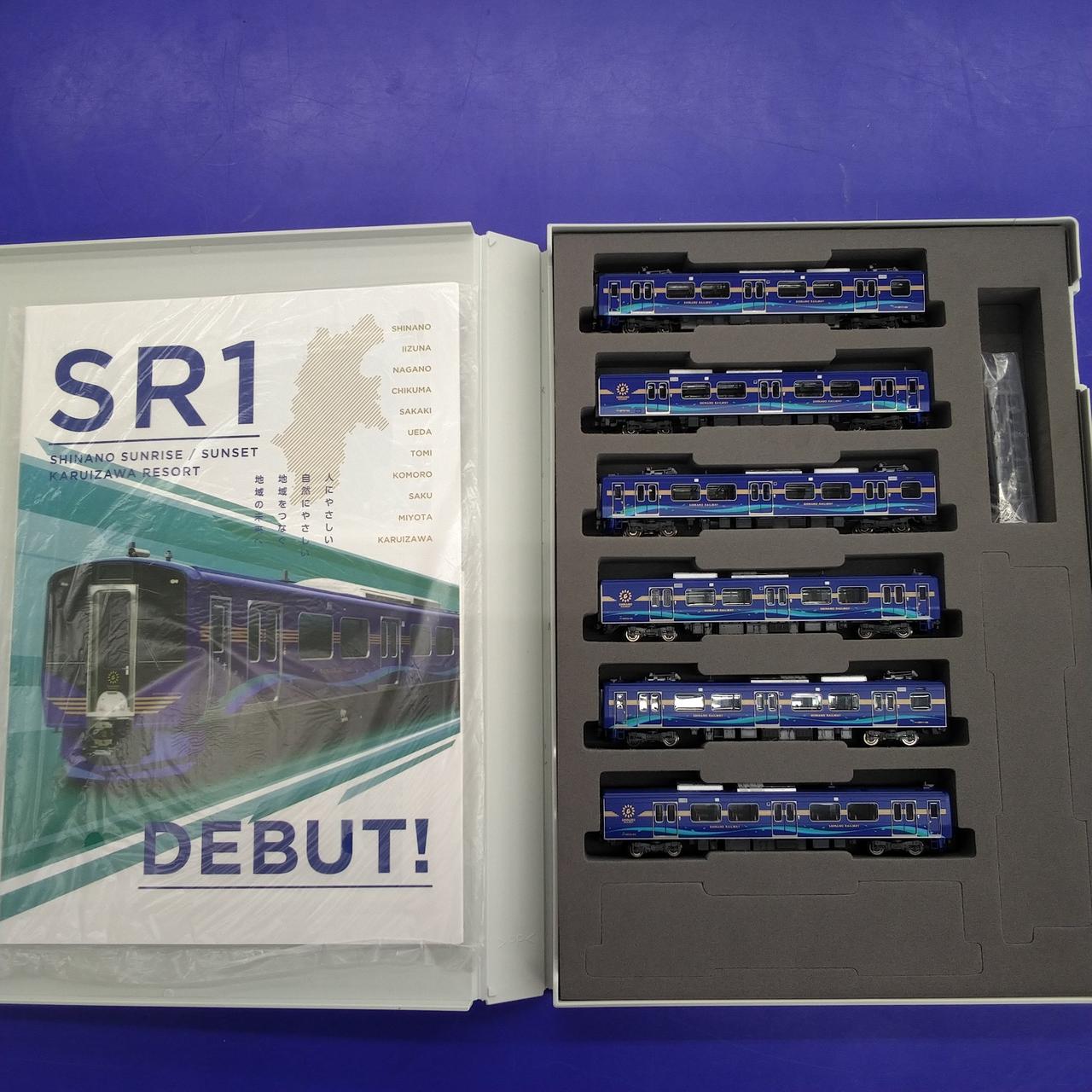 パンタ等屋根上・連結器部分等車体色差し