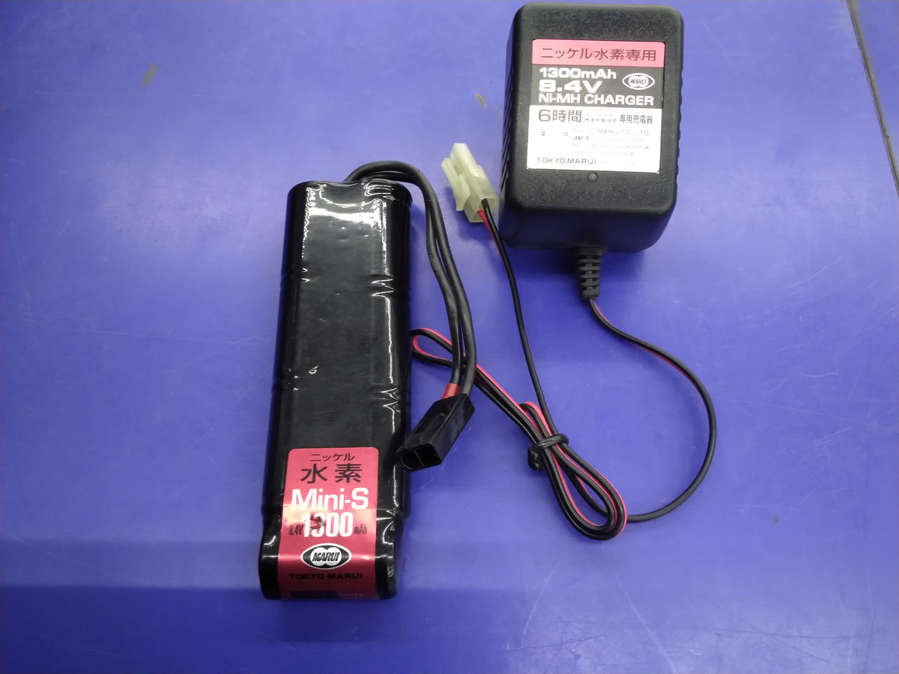 バッテリー・充電器付!