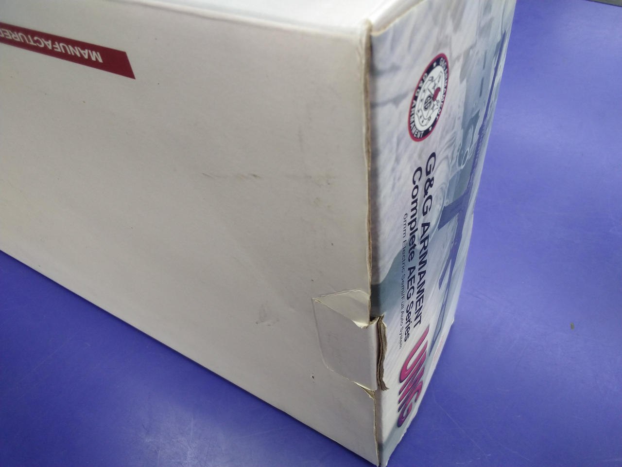 外箱キズ・傷みあります