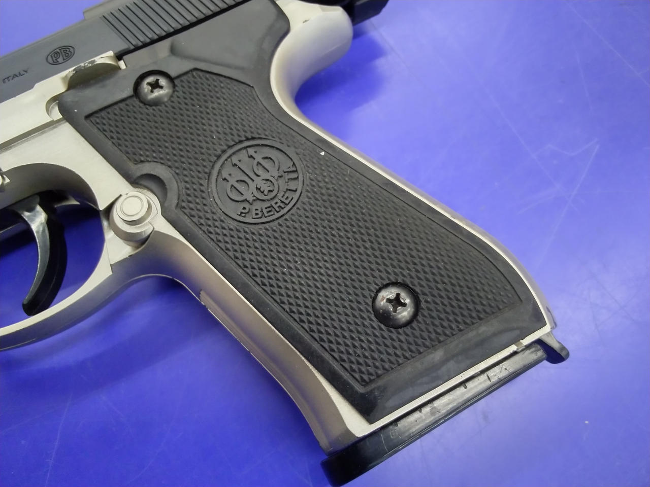 グリップ若干ベタつきあり