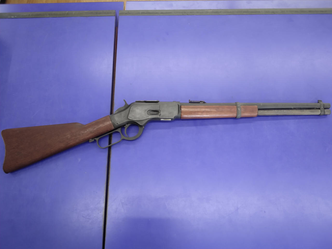 本体サビ・キズ等使用感目立ちます