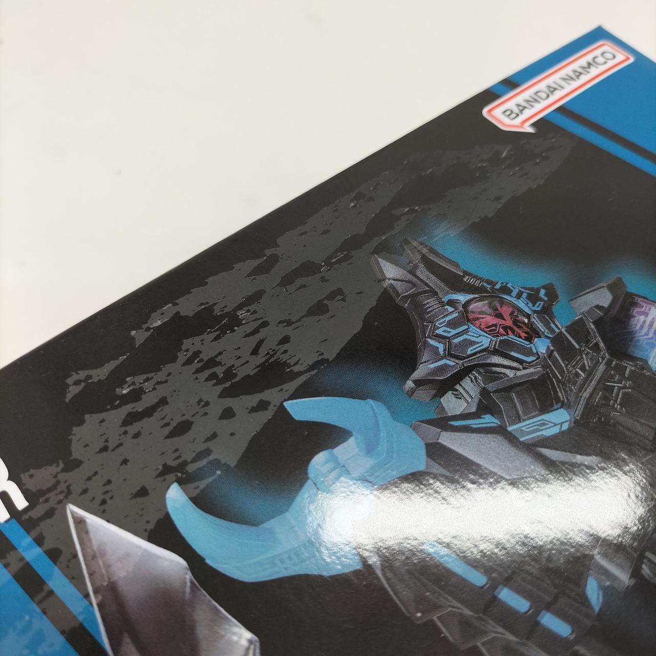 外箱に傷みが見られます