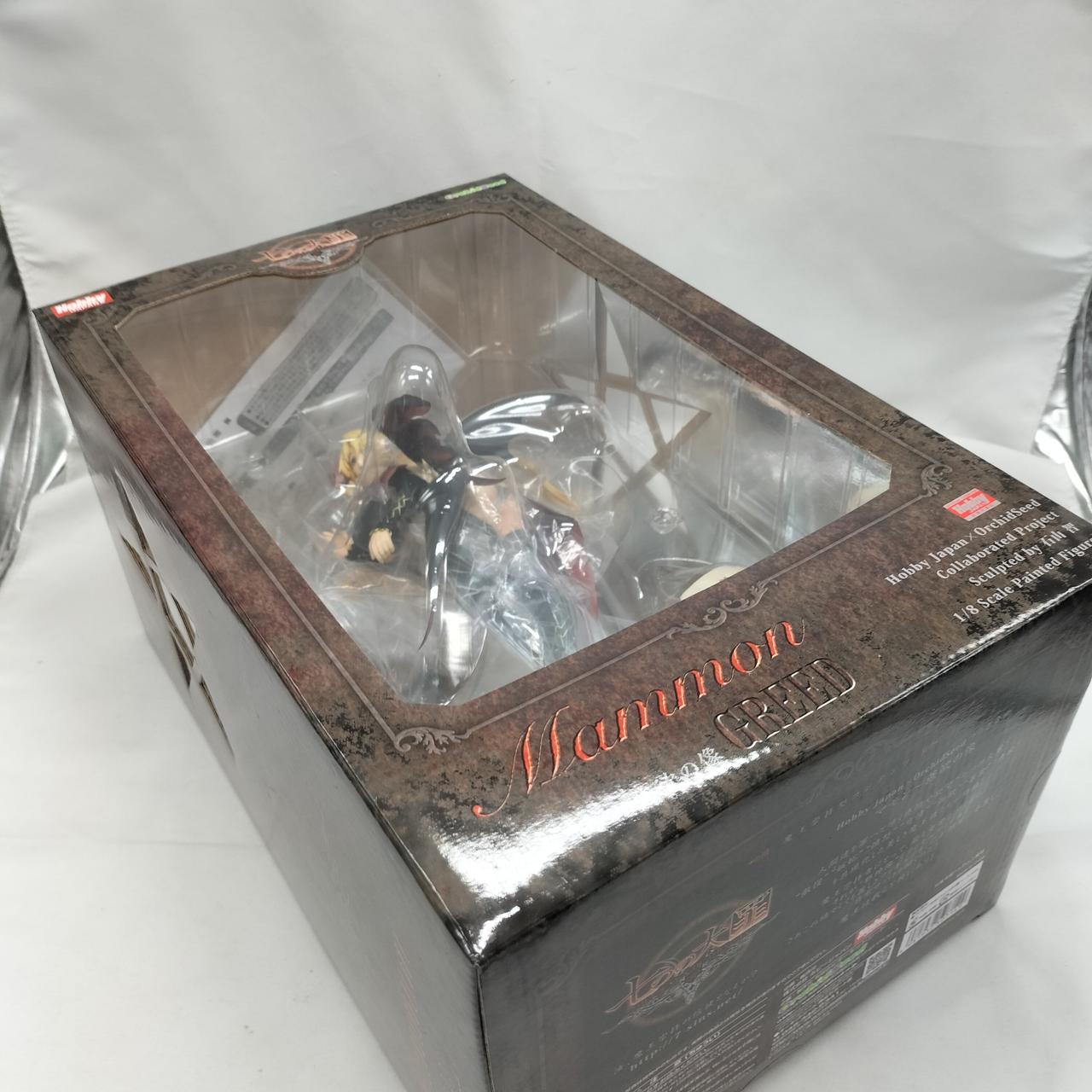 外箱に傷みが見られます