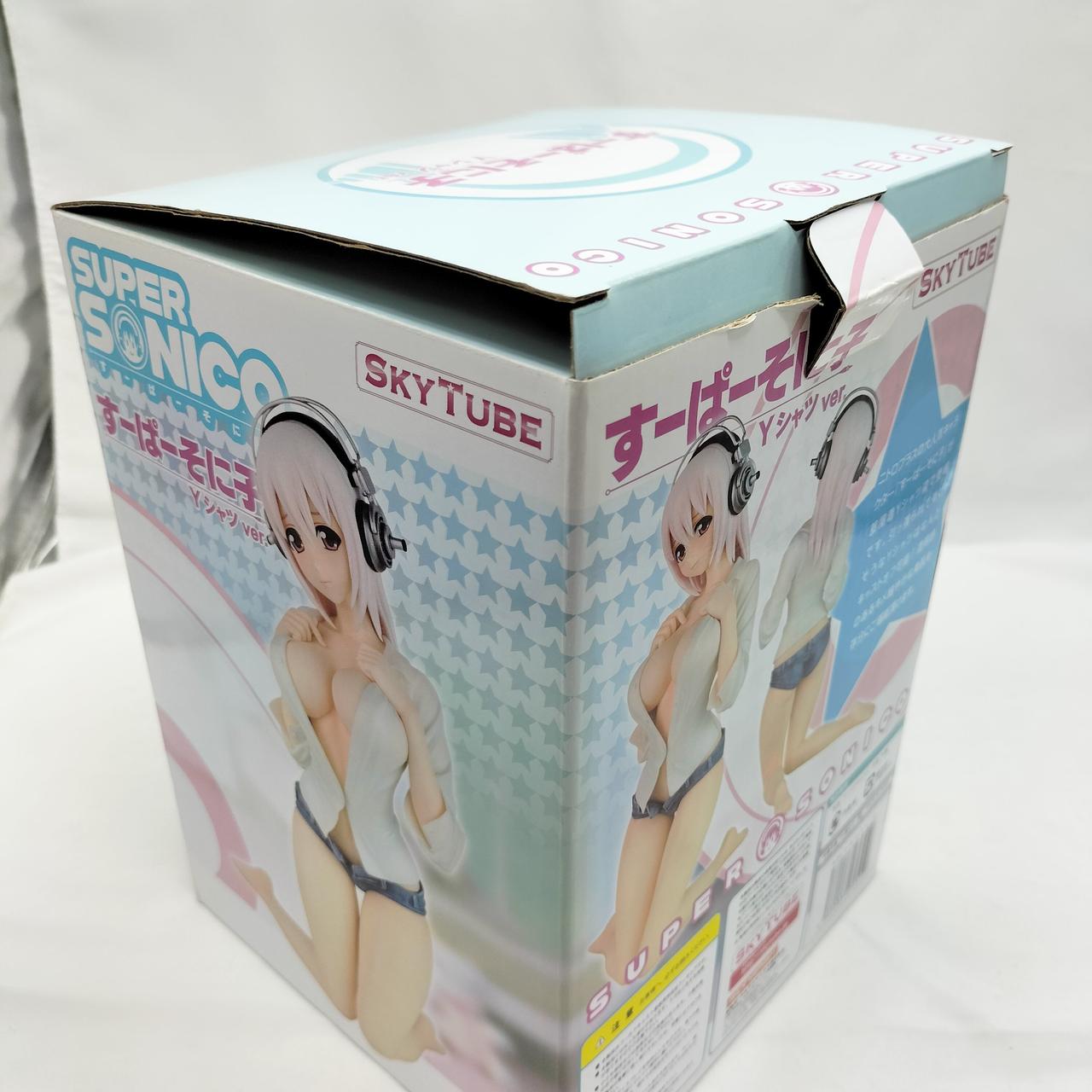 外箱に傷みが見られます