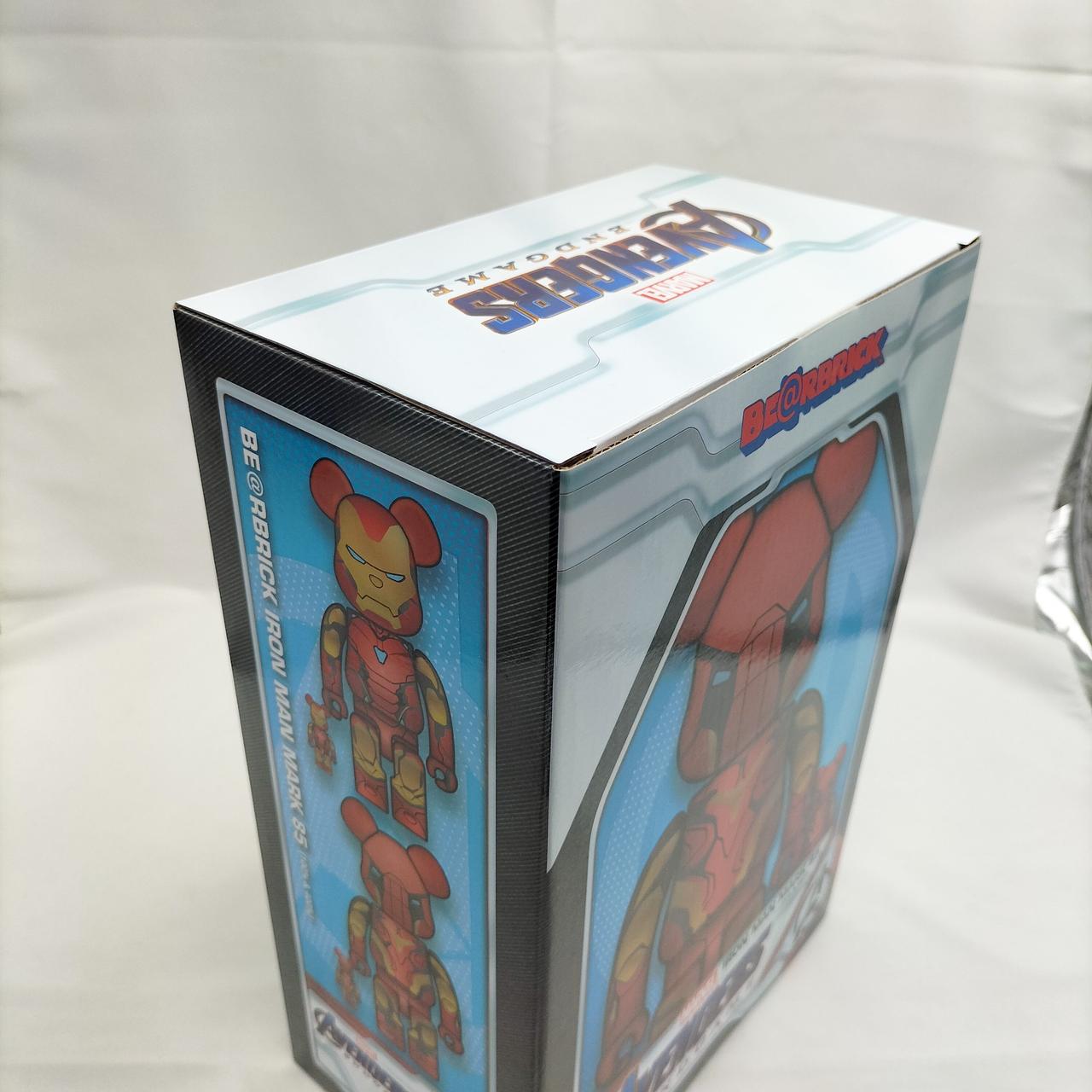 外箱に傷みが見られます