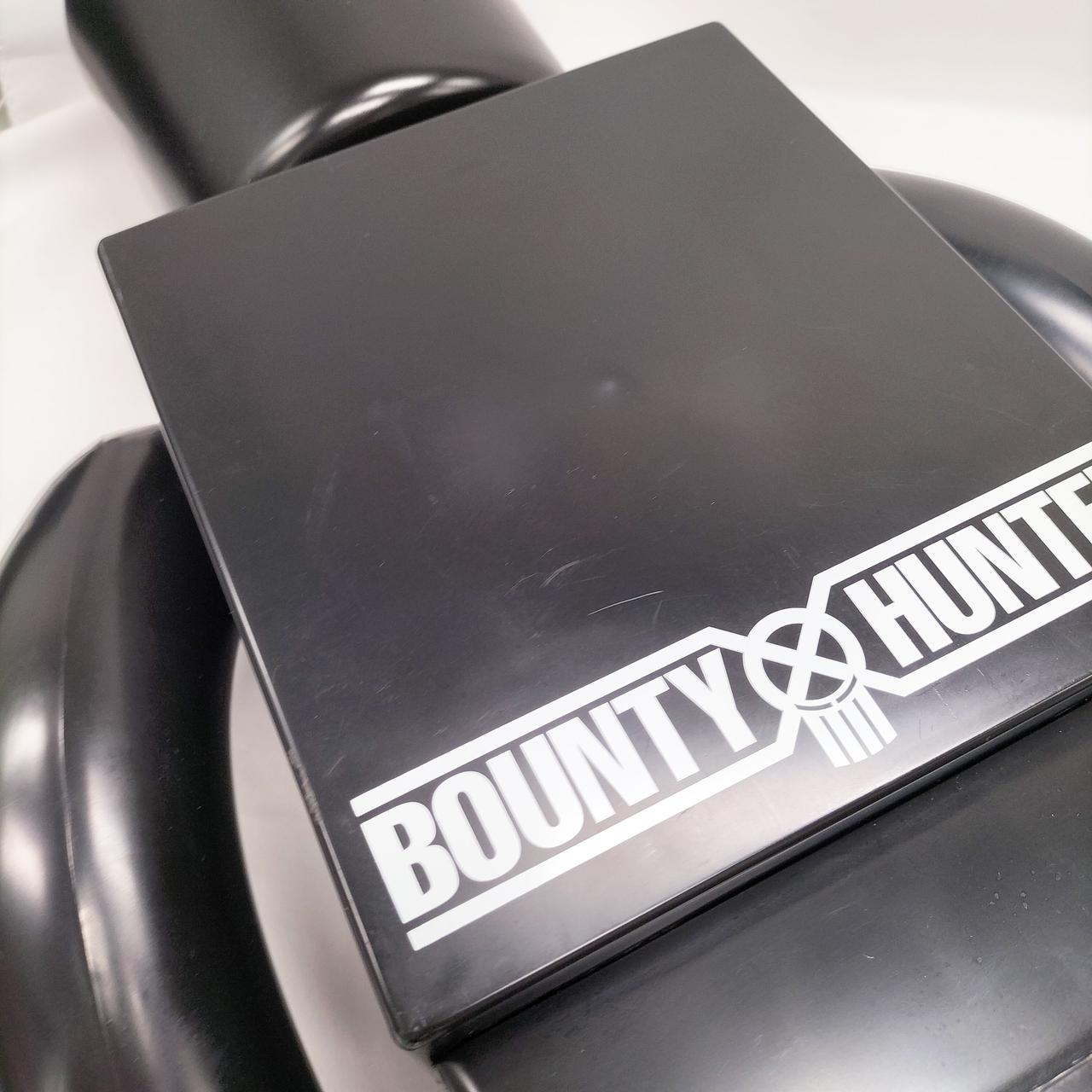 本体に傷みが見られます