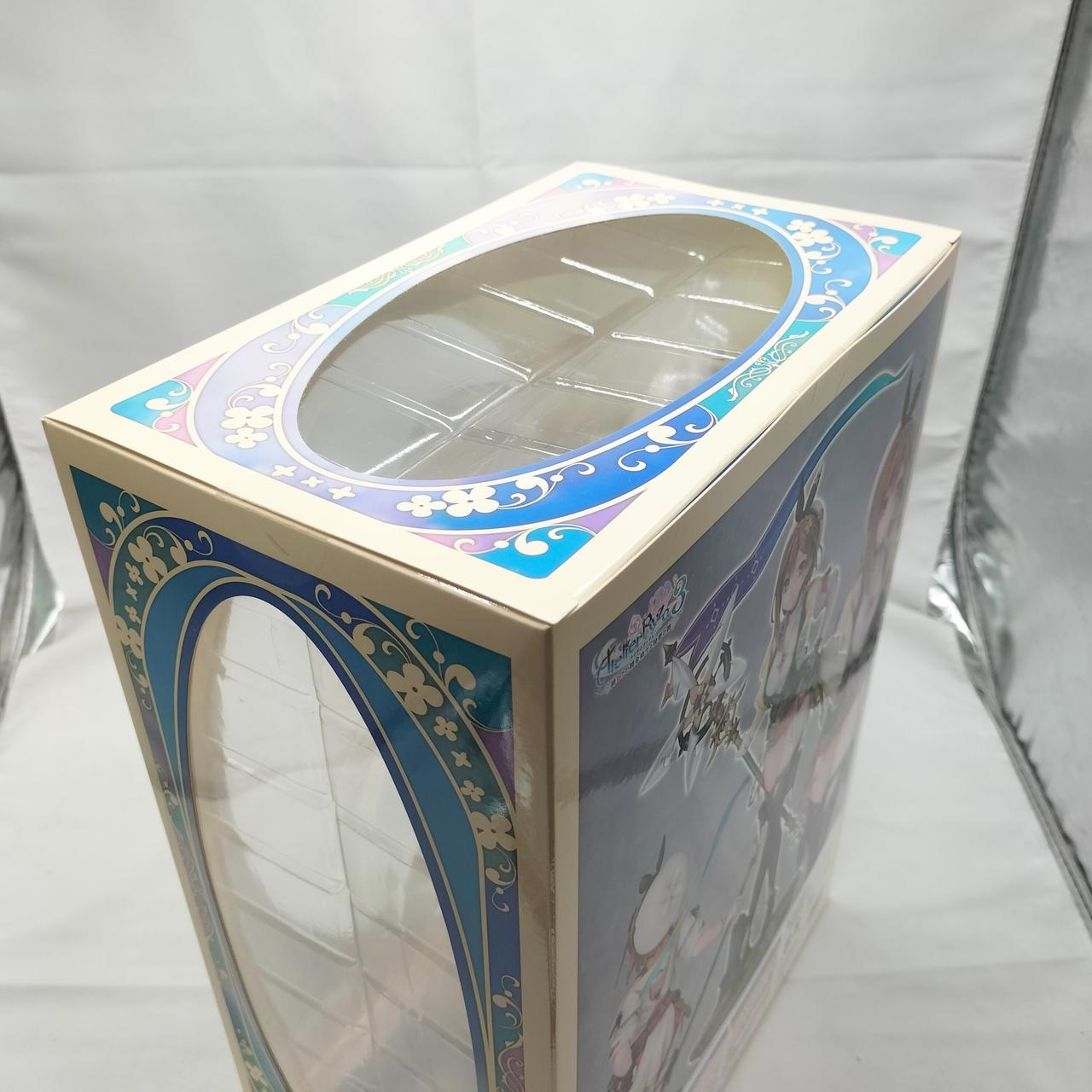 外箱に傷みが見られます