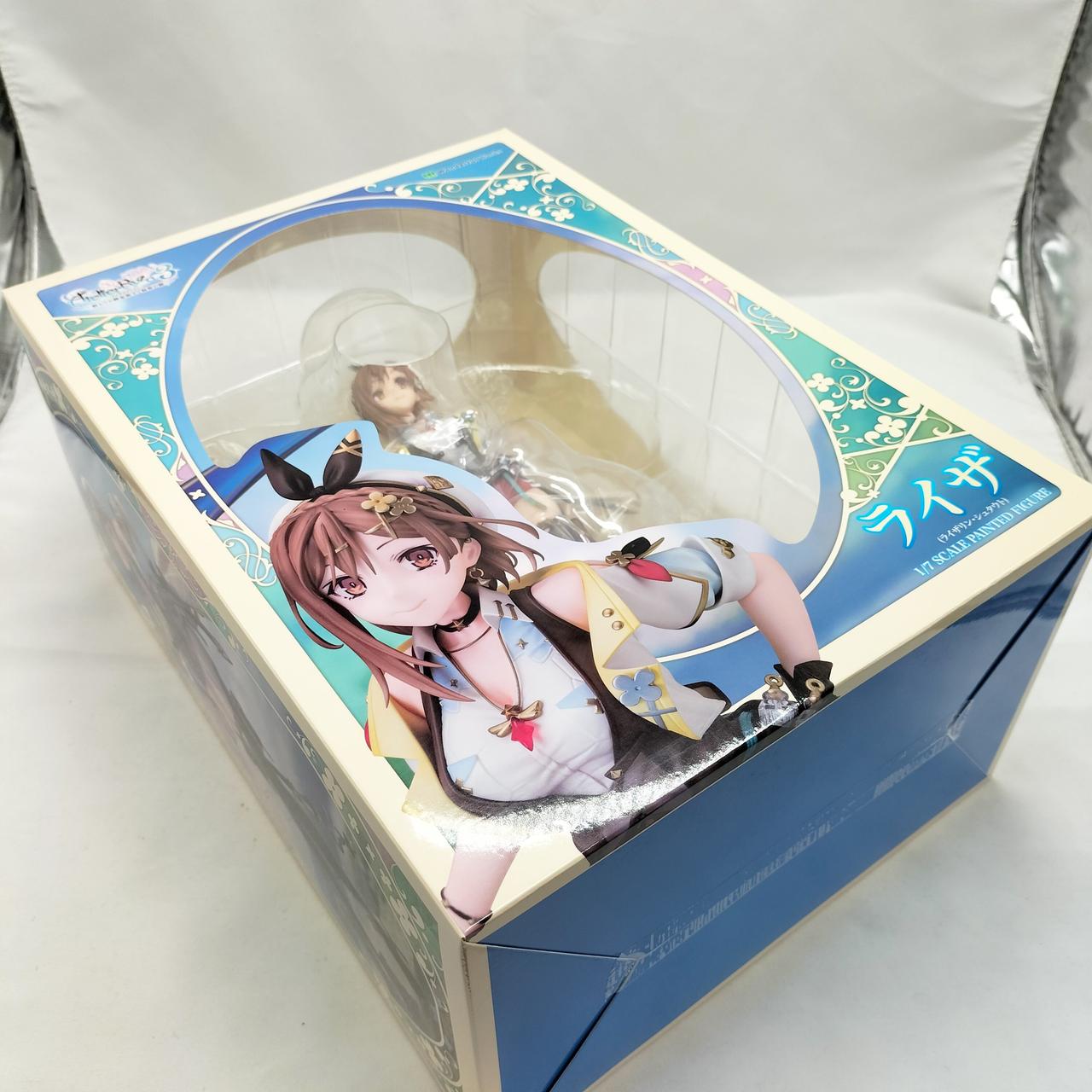 外箱に傷みが見られます