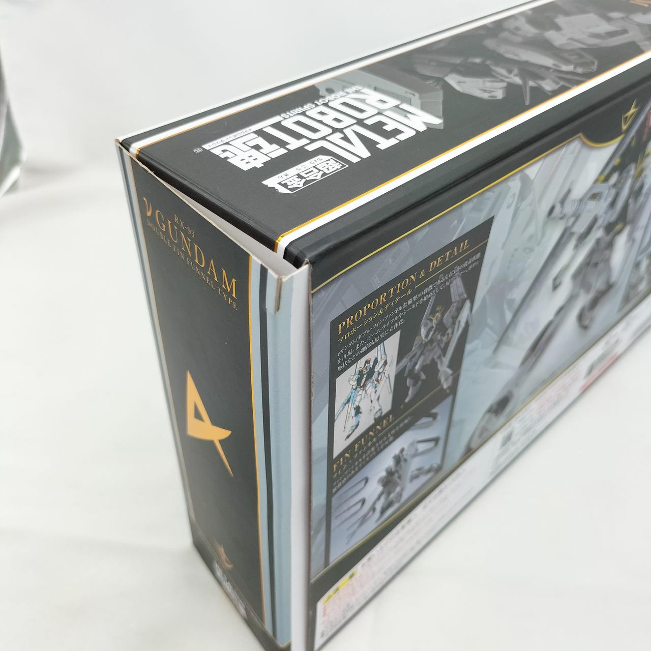 外箱に傷みが見られます