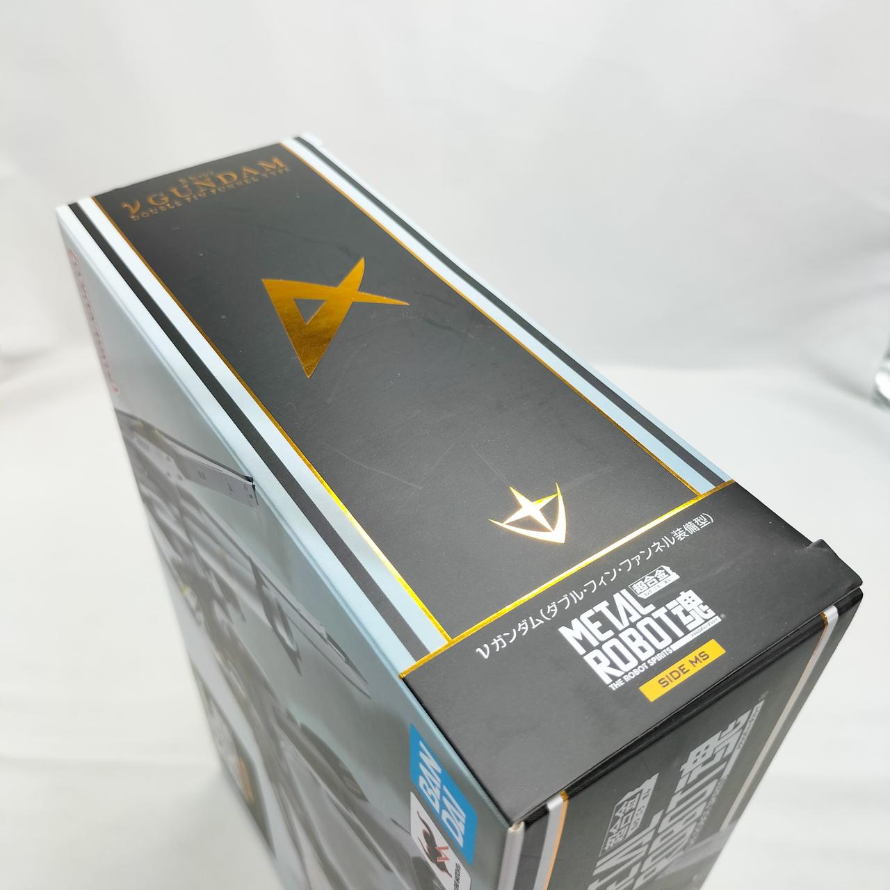 外箱に傷みが見られます