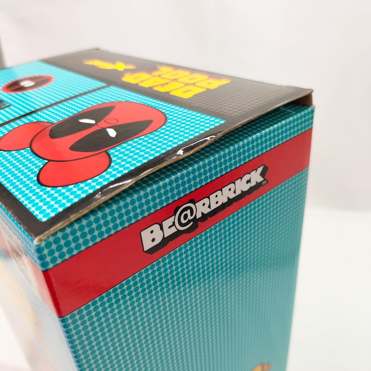 外箱に傷みが見られます