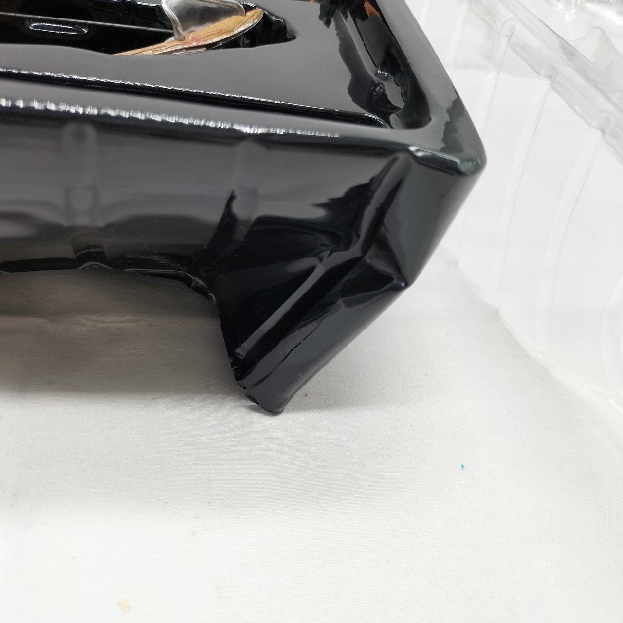 ブリスターが破損しています