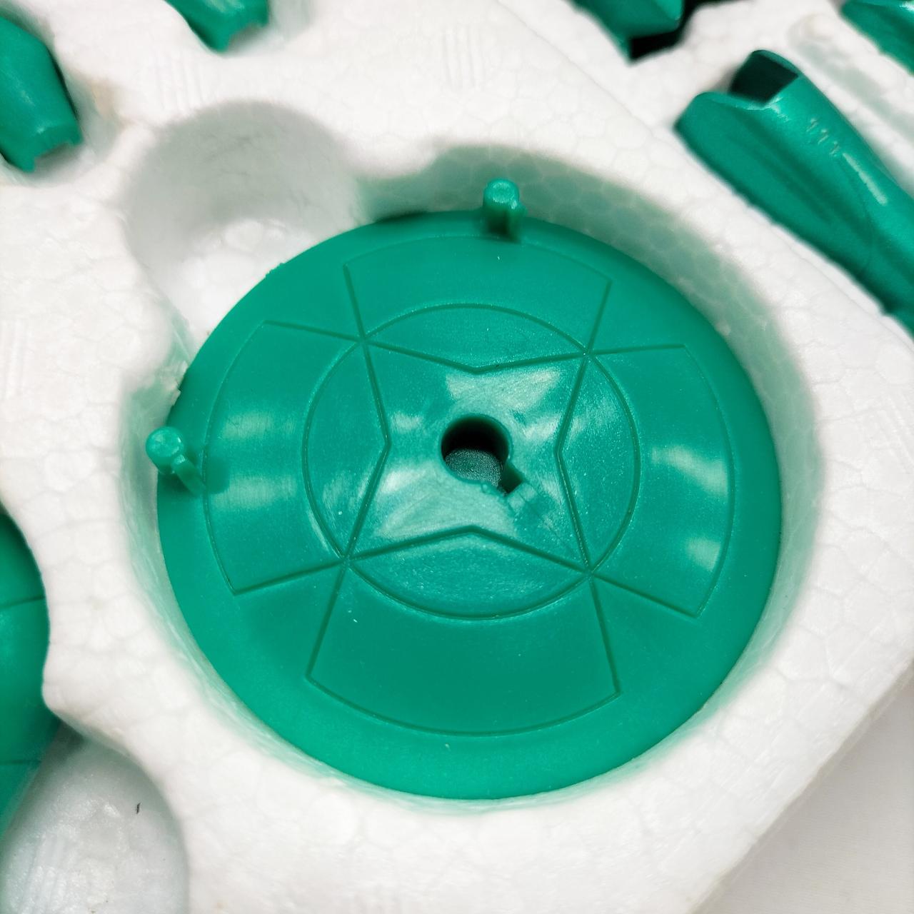 プラスチックパーツは傷みが見られます