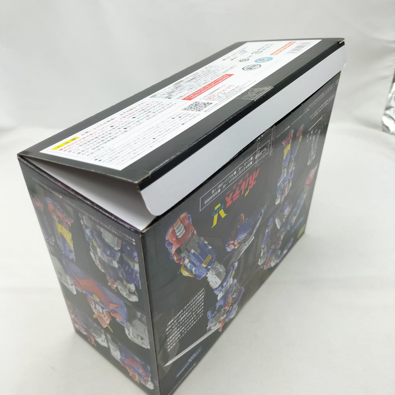 外箱に傷みが見られます