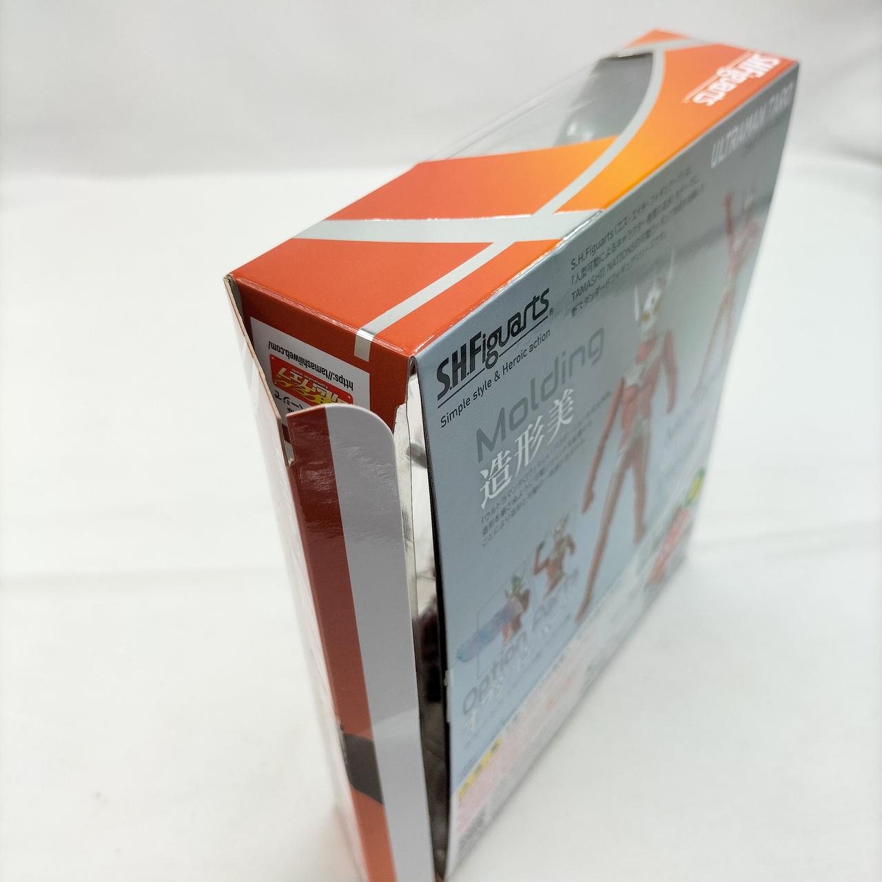 外箱に傷みが見られます