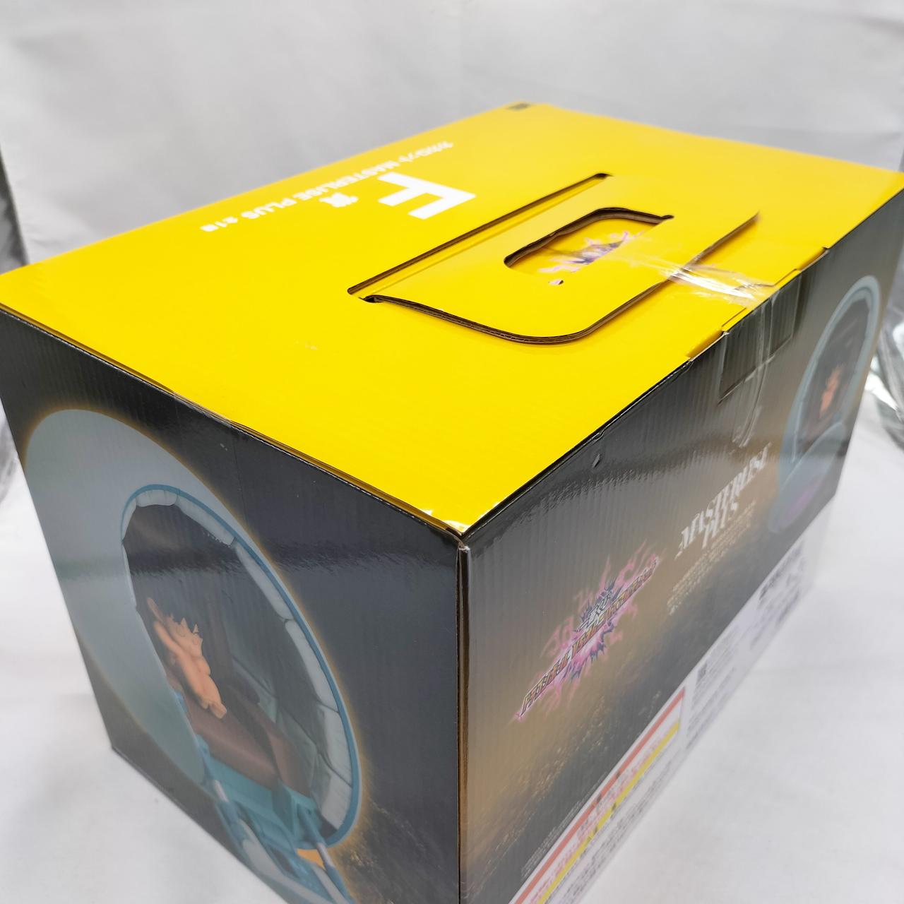 外箱に傷みが見られます