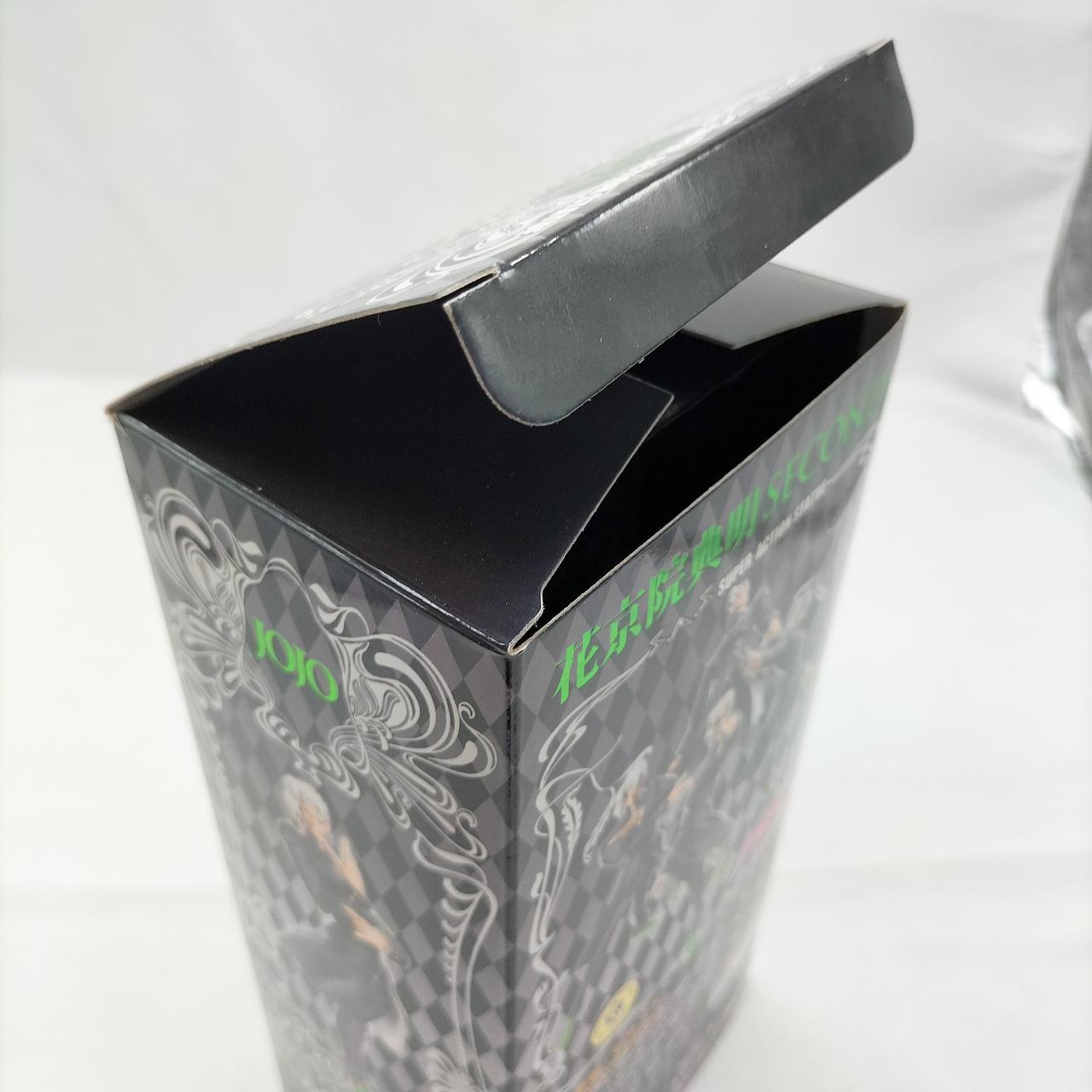 外箱に傷みが見られます