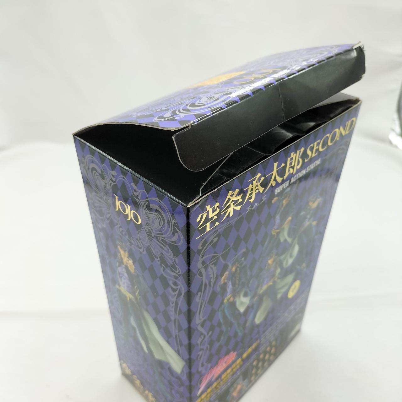 外箱に傷みが見られます