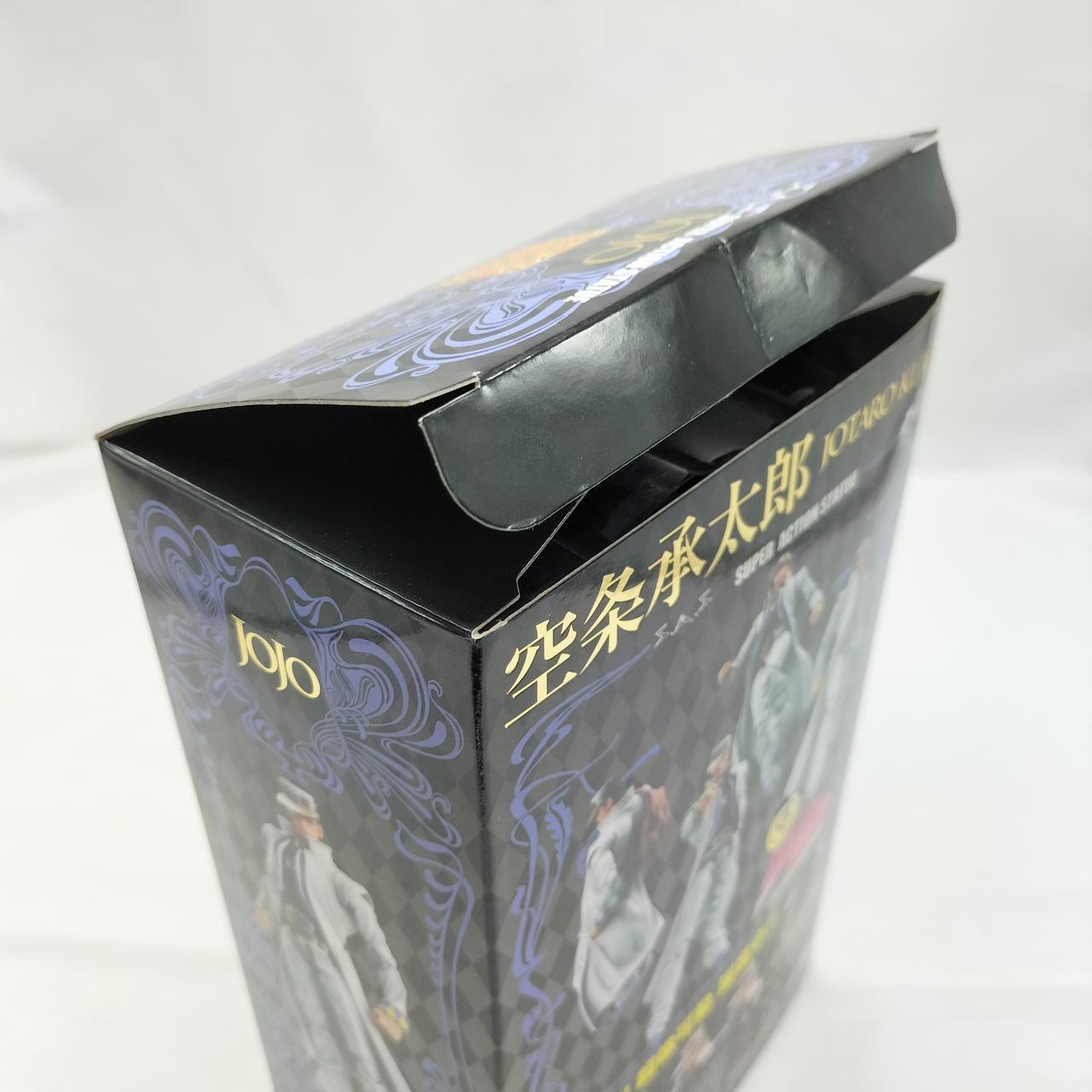 外箱に傷みが見られます