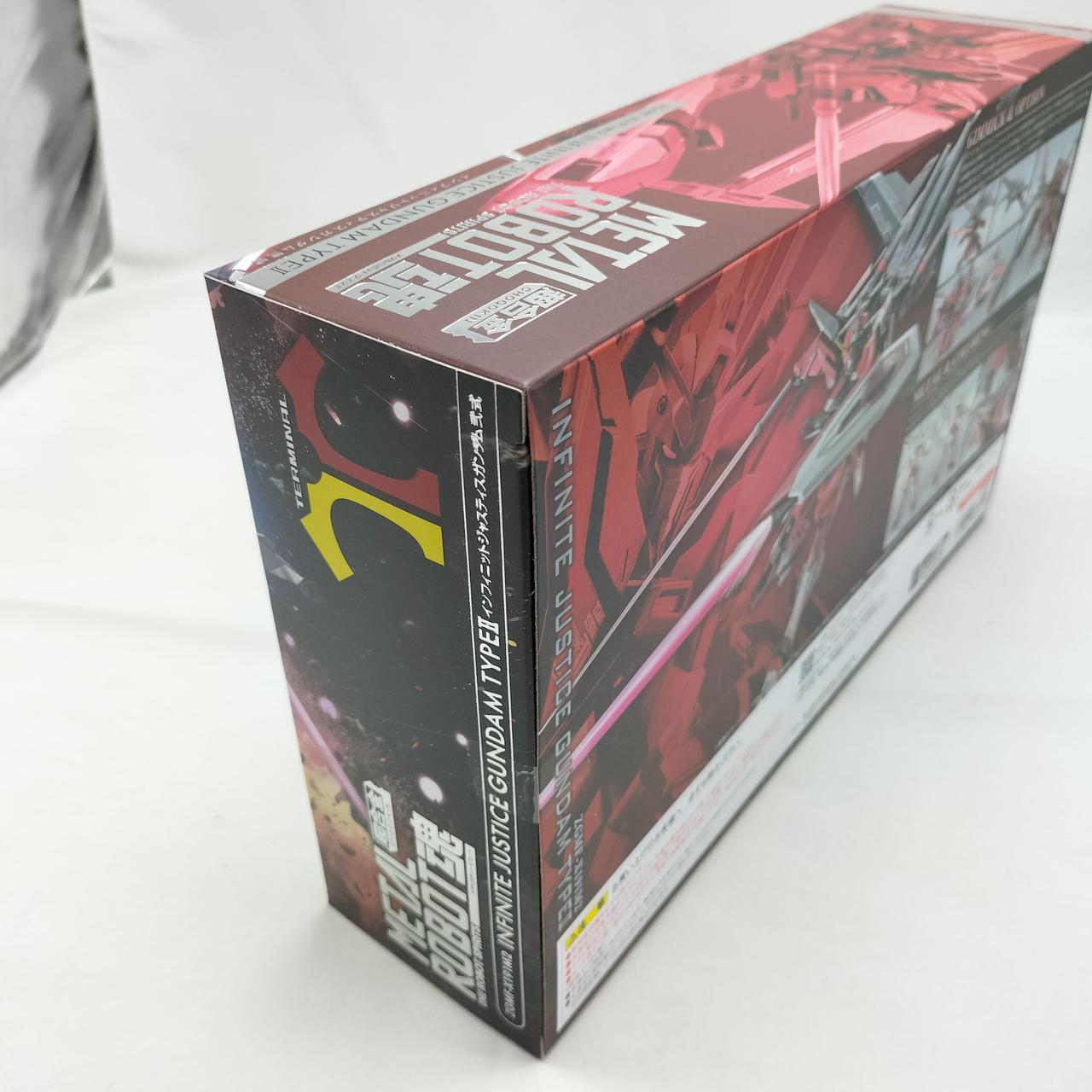 外箱に傷みが見られます