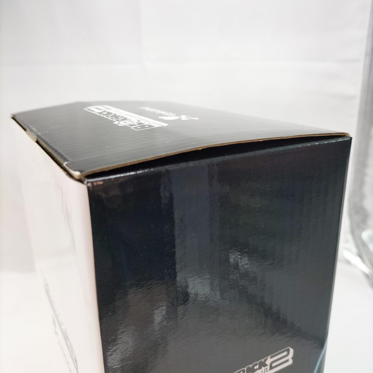 外箱に傷みが見られます