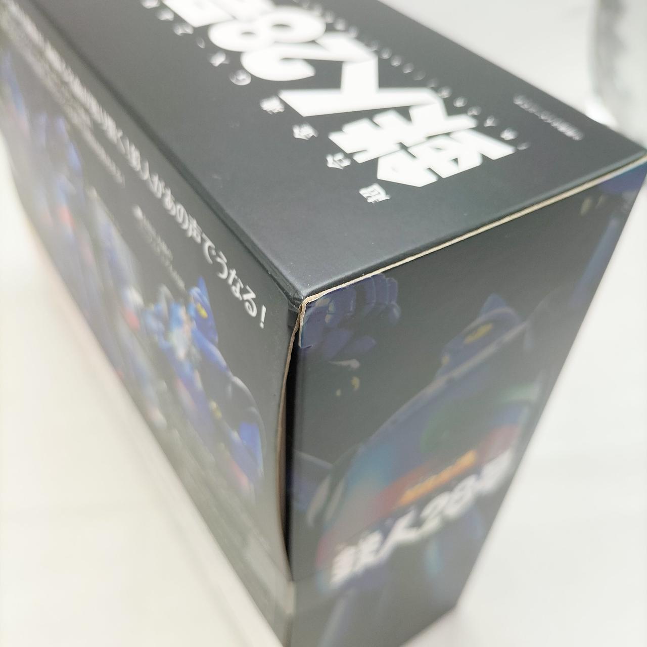 外箱に傷みが見られます