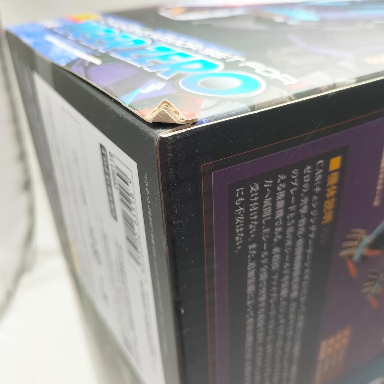 外箱に傷みが見られます