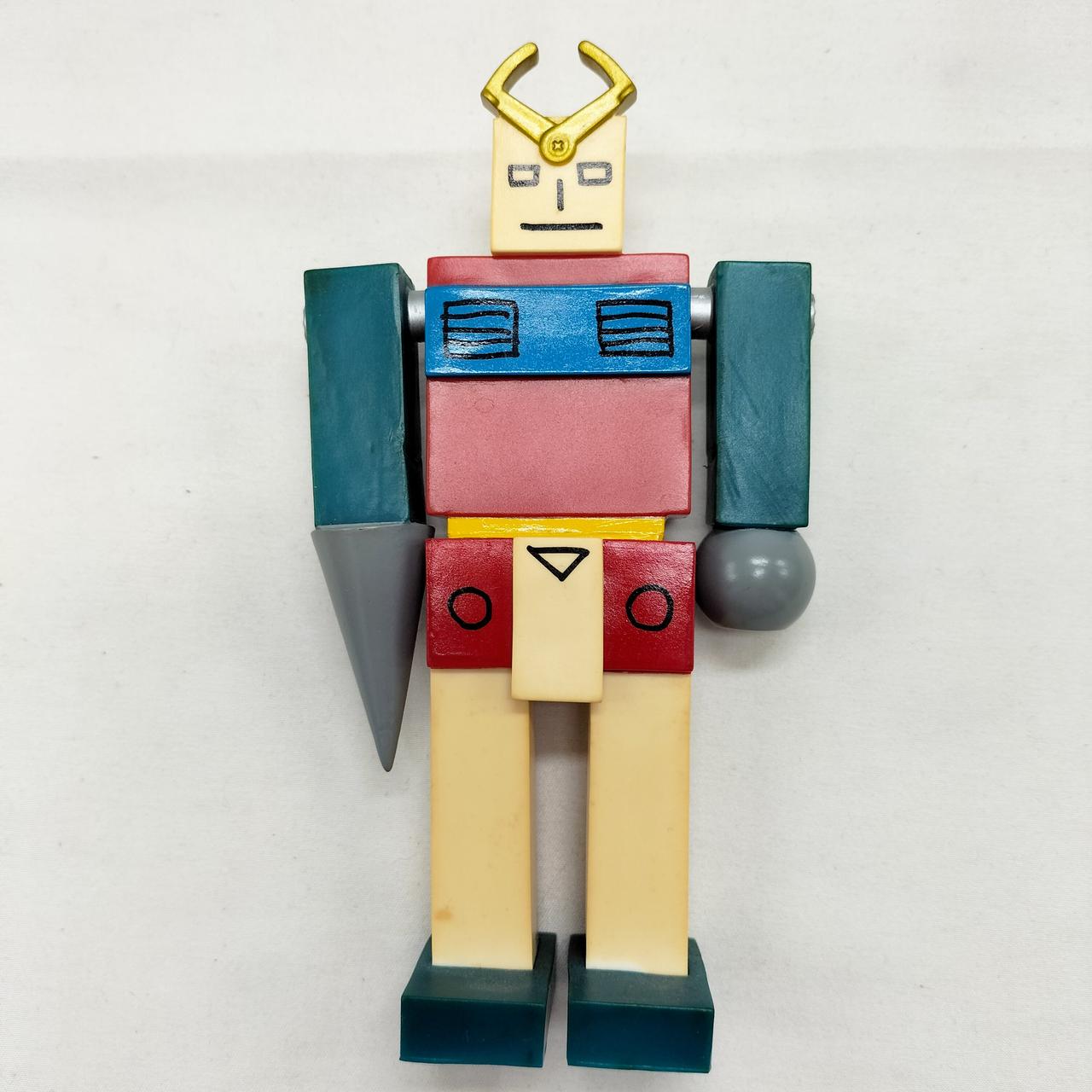 コレジャナイロボ