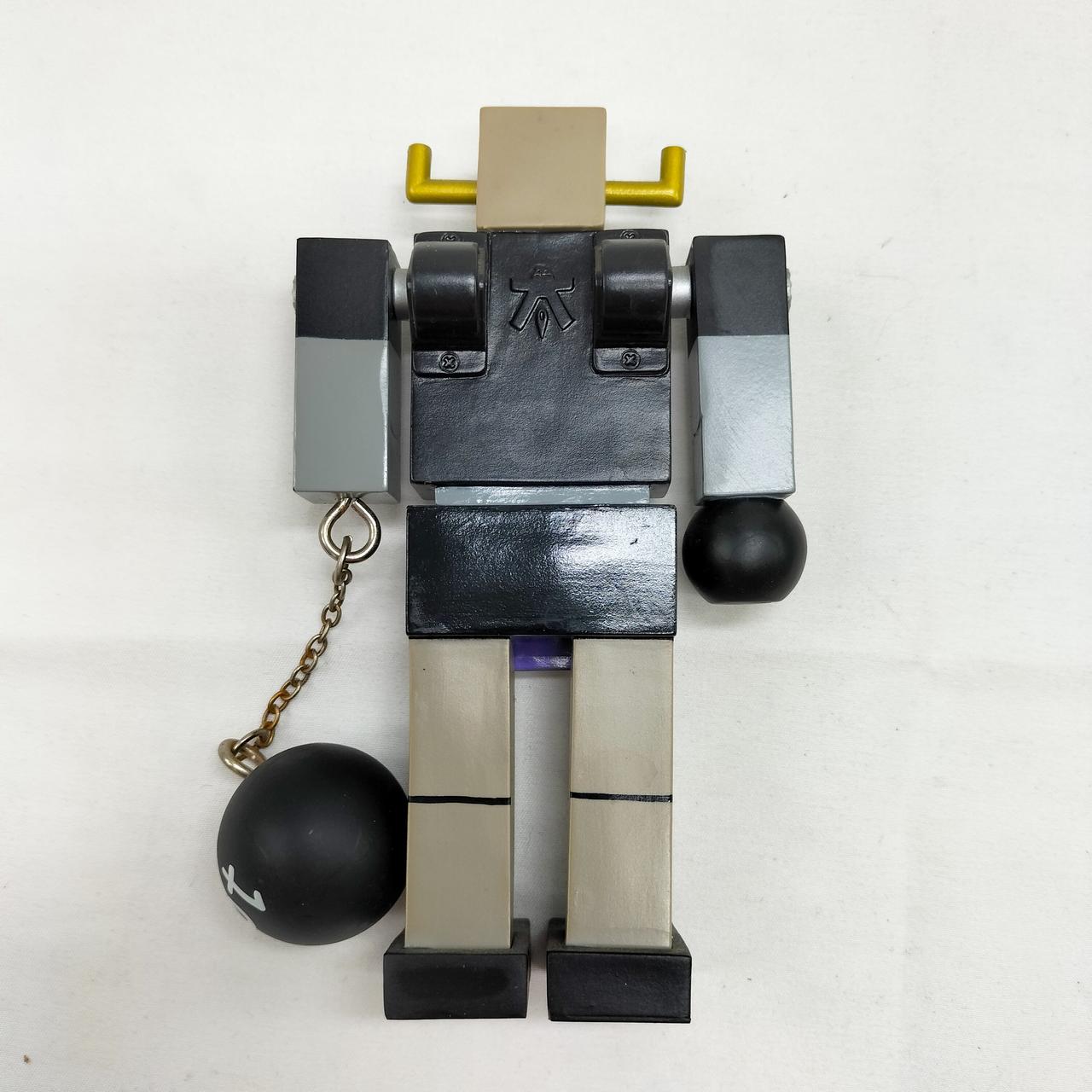 本体に傷みが見られます